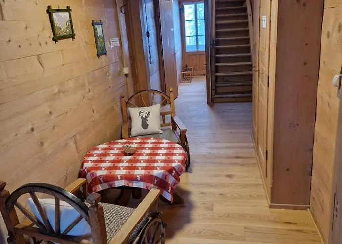 Alpenruh Hotel *