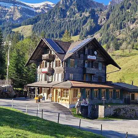 Alpenruh Hotel *